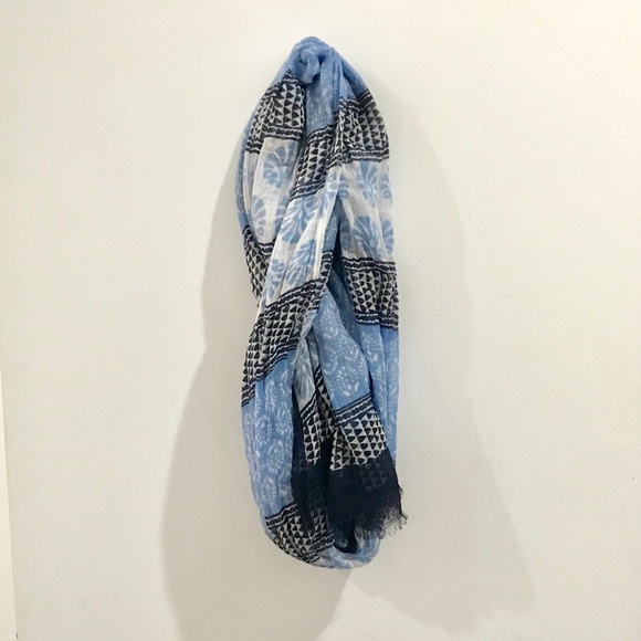 LOFT Accessories - LOFT Scarf/Wrap LOFT Accessories - LOFT Scarf/Wrap